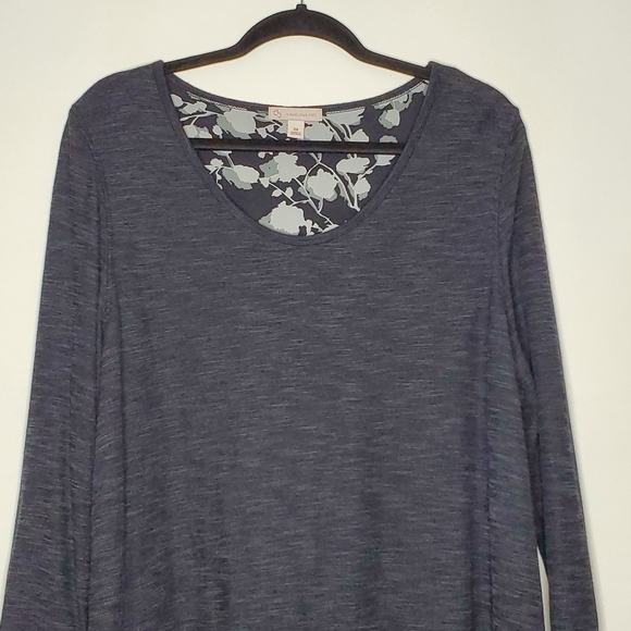 Layered Tiered Floral Hem Tunic Size 2X Mixed Media Knit Pullover Scoop Neck Top - Picture 4 of 11